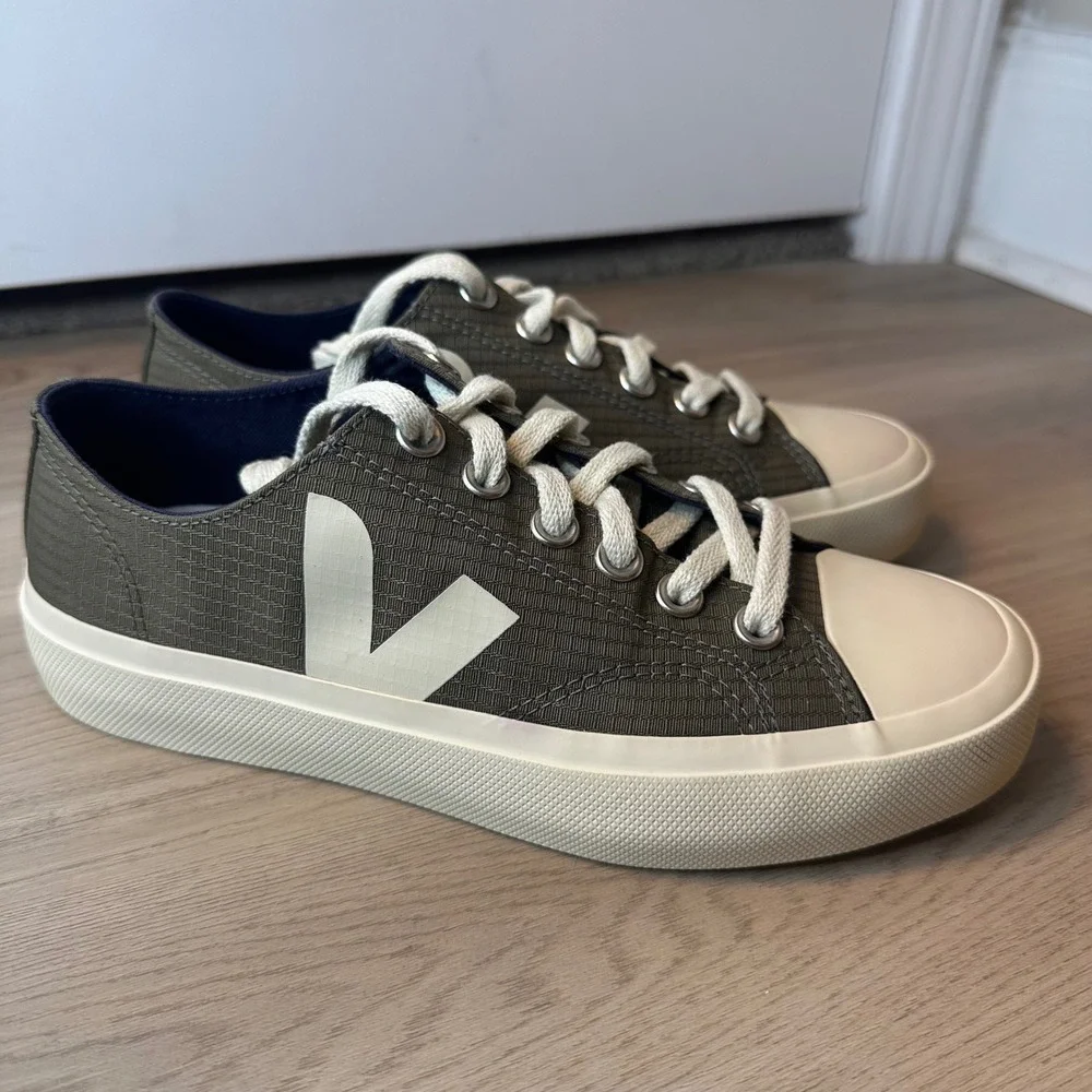 Veja Nova Canvas Low Top Sneakers Olive Green Khaki Mens 7 W 8.5 EUR 38